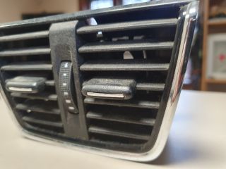 bontott SKODA OCTAVIA III Hátsó középső Szellőző