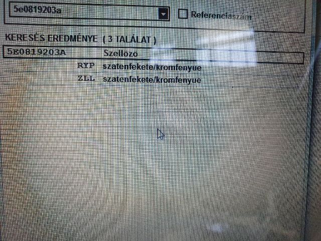 bontott SKODA OCTAVIA III Hátsó középső Szellőző