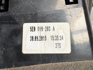 bontott SKODA OCTAVIA III Hátsó középső Szellőző