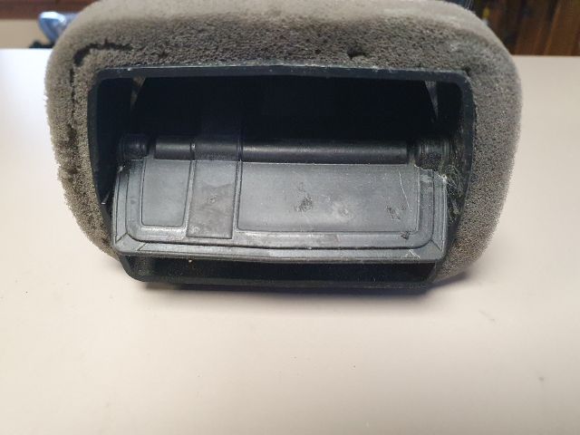 bontott SKODA OCTAVIA III Hátsó középső Szellőző