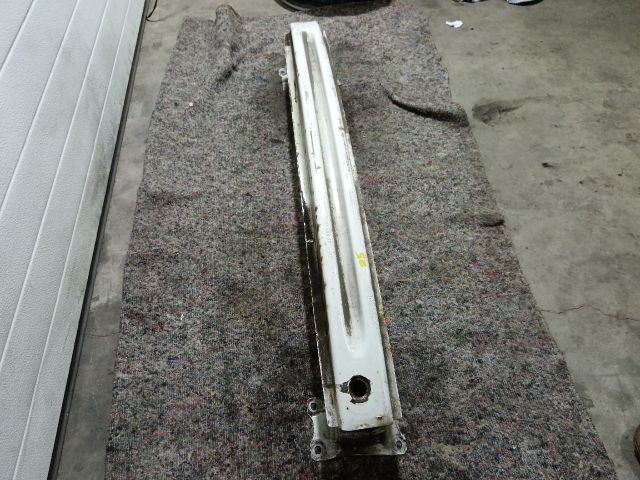 bontott SKODA OCTAVIA III Hátsó Lökhárító Merevítő (Fém)