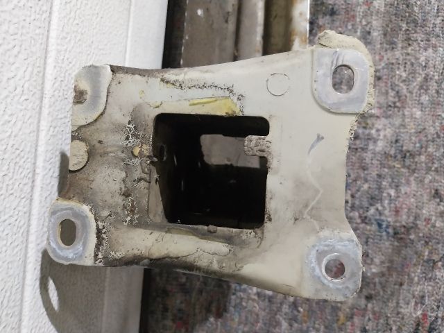 bontott SKODA OCTAVIA III Hátsó Lökhárító Merevítő (Fém)