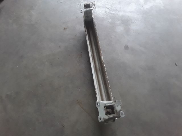 bontott SKODA OCTAVIA III Hátsó Lökhárító Merevítő (Fém)