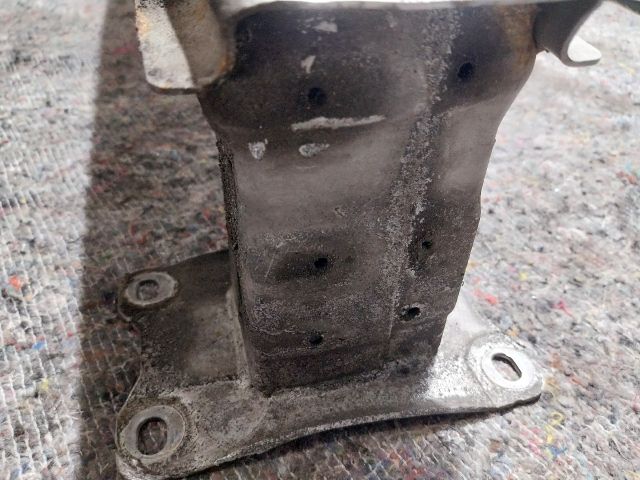 bontott SKODA OCTAVIA III Hátsó Lökhárító Merevítő (Fém)