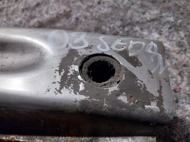 bontott SKODA OCTAVIA III Hátsó Lökhárító Merevítő (Fém)