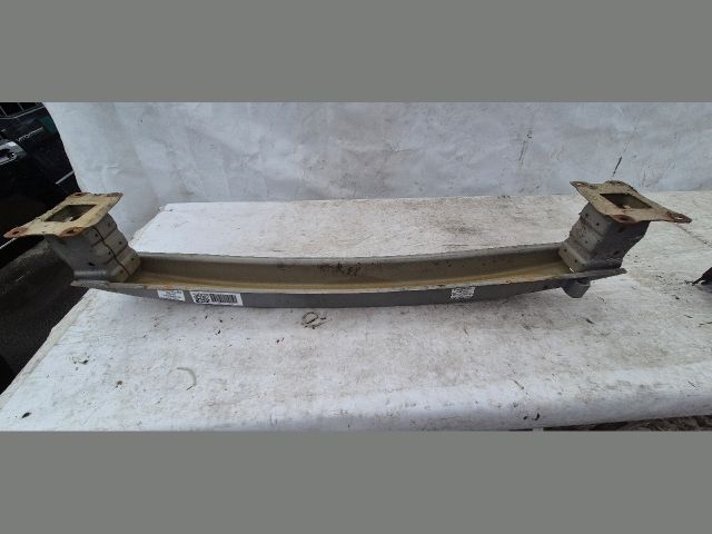 bontott SKODA OCTAVIA III Hátsó Lökhárító Merevítő (Fém)