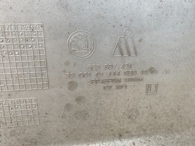 bontott SKODA OCTAVIA III Hátsó Lökhárító (Részeivel)