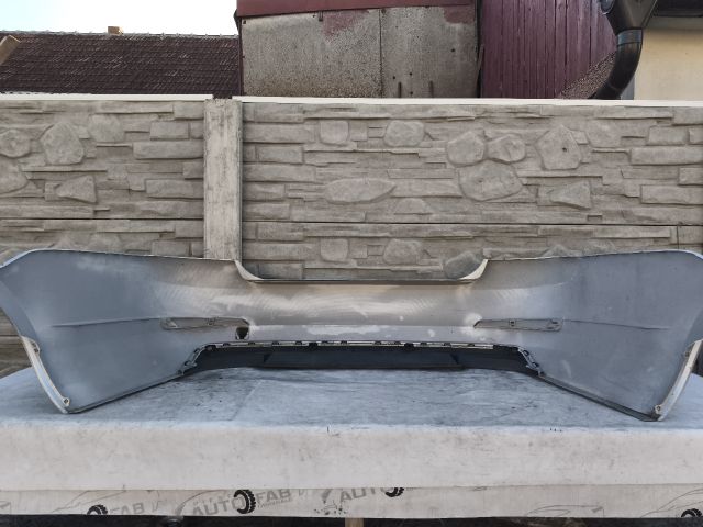 bontott SKODA OCTAVIA III Hátsó Lökhárító (Részeivel)