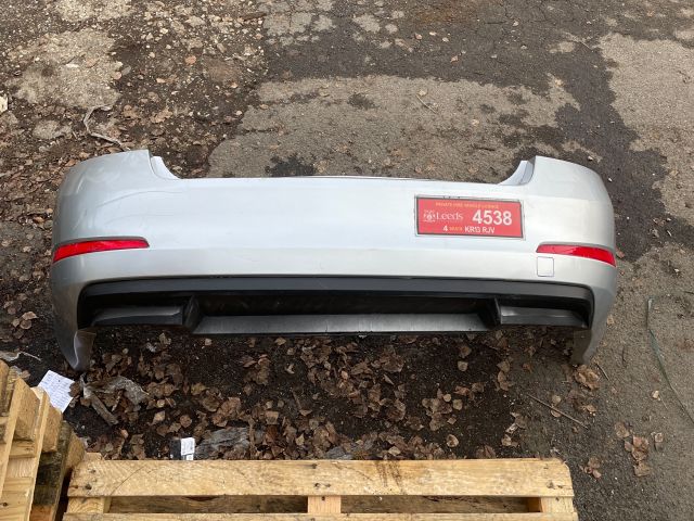 bontott SKODA OCTAVIA III Hátsó Lökhárító (Részeivel)