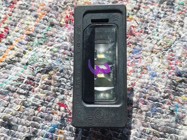 bontott SKODA OCTAVIA III Hátsó Rendszámtábla Világítás