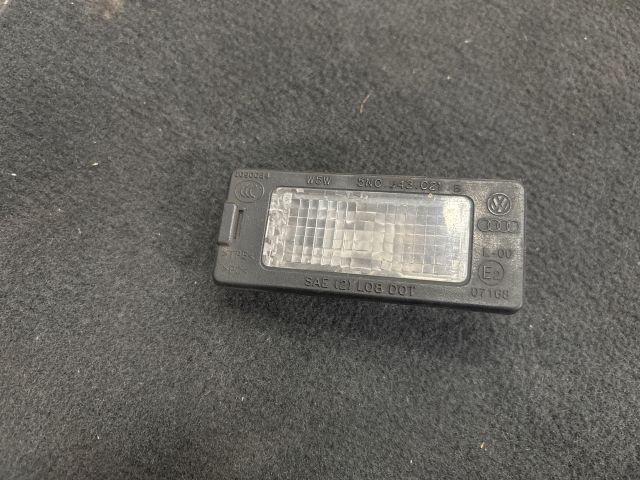 bontott SKODA OCTAVIA III Hátsó Rendszámtábla Világítás