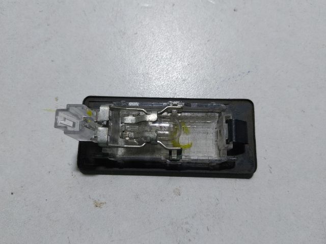 bontott SKODA OCTAVIA III Hátsó Rendszámtábla Világítás