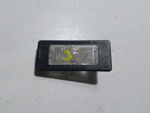 bontott SKODA OCTAVIA III Hátsó Rendszámtábla Világítás