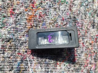 bontott SKODA OCTAVIA III Hátsó Rendszámtábla Világítás