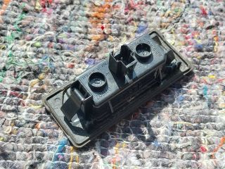 bontott SKODA OCTAVIA III Hátsó Rendszámtábla Világítás