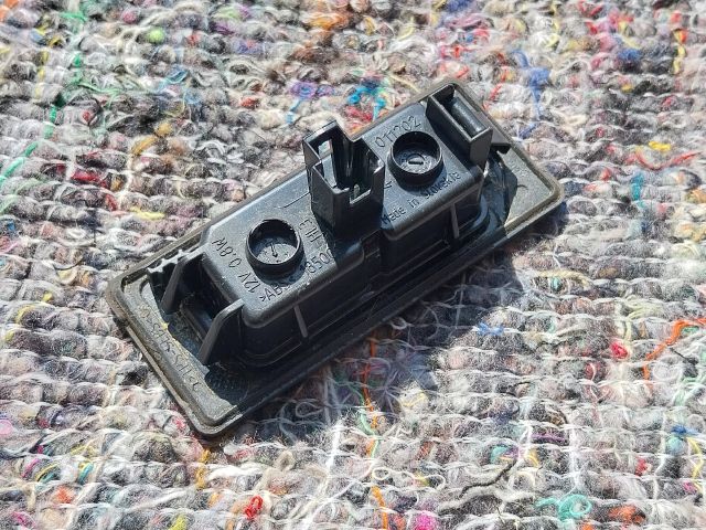 bontott SKODA OCTAVIA III Hátsó Rendszámtábla Világítás