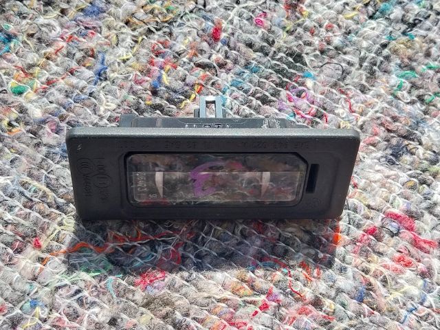 bontott SKODA OCTAVIA III Hátsó Rendszámtábla Világítás