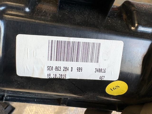 bontott SKODA OCTAVIA III Hátsó Tároló Rekesz