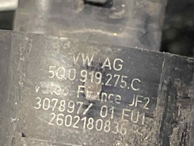 bontott SKODA OCTAVIA III Hátsó Tolatóradar Fej