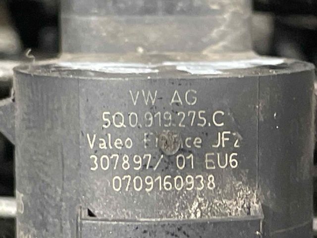 bontott SKODA OCTAVIA III Hátsó Tolatóradar Fej