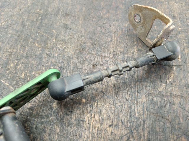 bontott SKODA OCTAVIA III Hátsó Xenon Szintszabályzó Jeladó