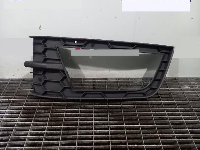 bontott SKODA OCTAVIA III Hűtőrács