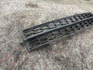 bontott SKODA OCTAVIA III Hűtőrács