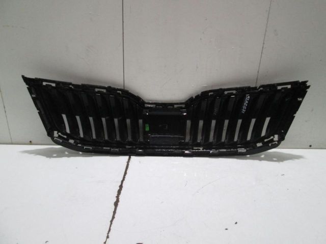bontott SKODA OCTAVIA III Hűtőrács