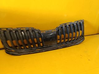 bontott SKODA OCTAVIA III Hűtőrács