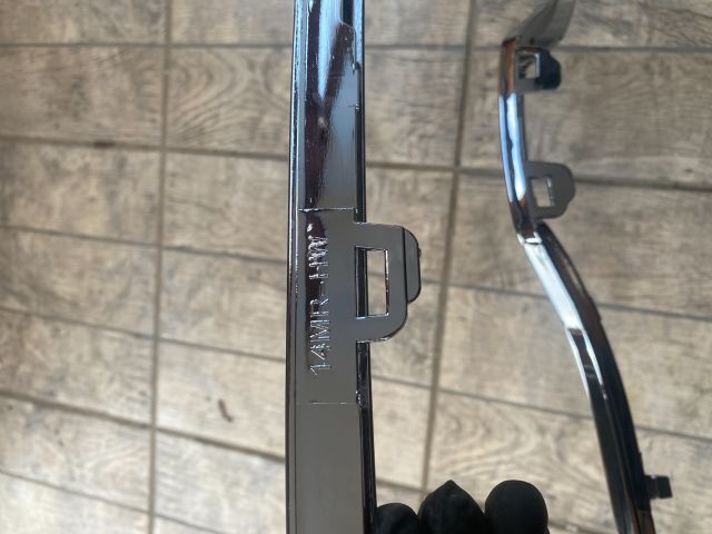 bontott SKODA OCTAVIA III Hűtőrács