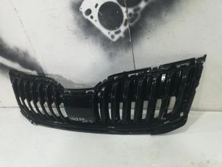 bontott SKODA OCTAVIA III Hűtőrács