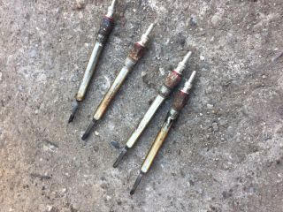 bontott SKODA OCTAVIA III Izzító/Gyújtó Gyertya