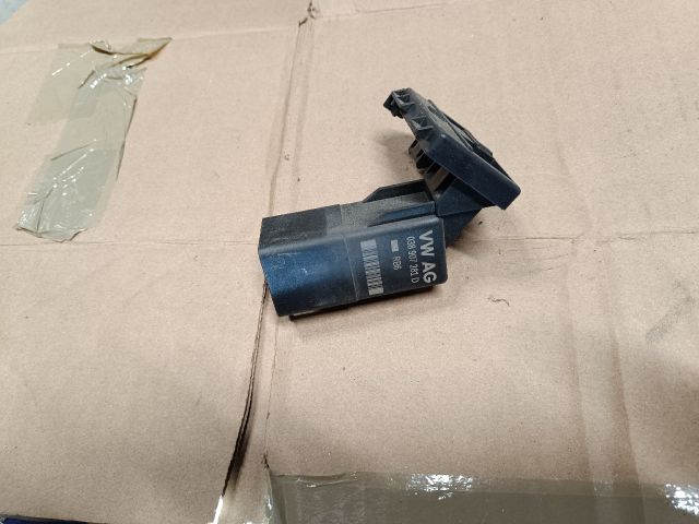 bontott SKODA OCTAVIA III Izzító Relé