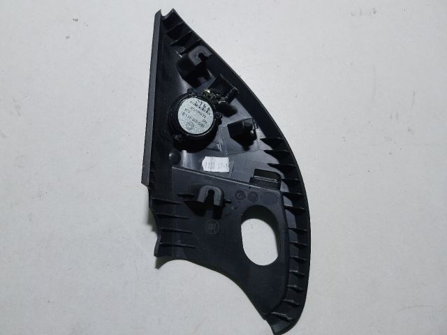 bontott SKODA OCTAVIA III Jobb A Oszlop Hangszóró Burkolat