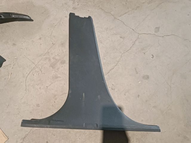 bontott SKODA OCTAVIA III Jobb B Oszlop Díszléc