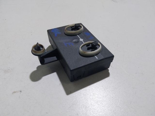 bontott SKODA OCTAVIA III Jobb első Ablakemelő Elektronika