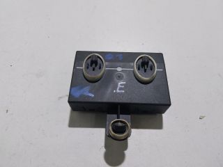 bontott SKODA OCTAVIA III Jobb első Ablakemelő Elektronika