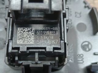 bontott SKODA OCTAVIA III Jobb első Ablakemelő Kapcsoló