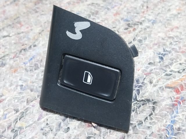 bontott SKODA OCTAVIA III Jobb első Ablakemelő Kapcsoló