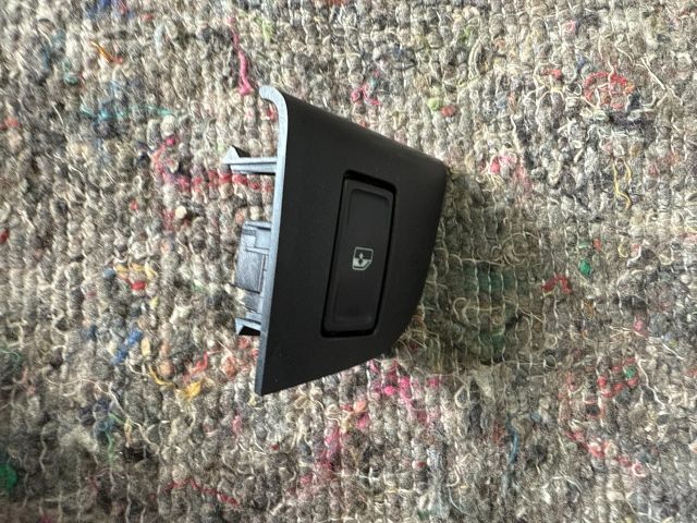 bontott SKODA OCTAVIA III Jobb első Ablakemelő Kapcsoló