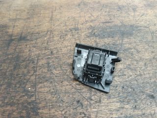 bontott SKODA OCTAVIA III Jobb első Ablakemelő Kapcsoló