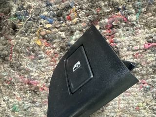 bontott SKODA OCTAVIA III Jobb első Ablakemelő Kapcsoló