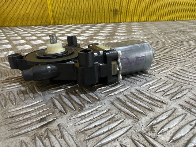 bontott SKODA OCTAVIA III Jobb első Ablakemelő Motor