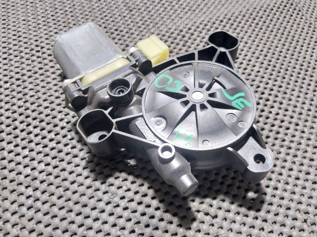 bontott SKODA OCTAVIA III Jobb első Ablakemelő Motor