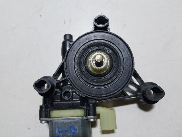 bontott SKODA OCTAVIA III Jobb első Ablakemelő Motor