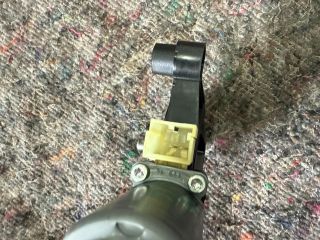 bontott SKODA OCTAVIA III Jobb első Ablakemelő Motor