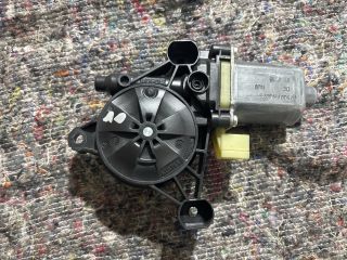 bontott SKODA OCTAVIA III Jobb első Ablakemelő Motor