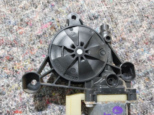 bontott SKODA OCTAVIA III Jobb első Ablakemelő Motor