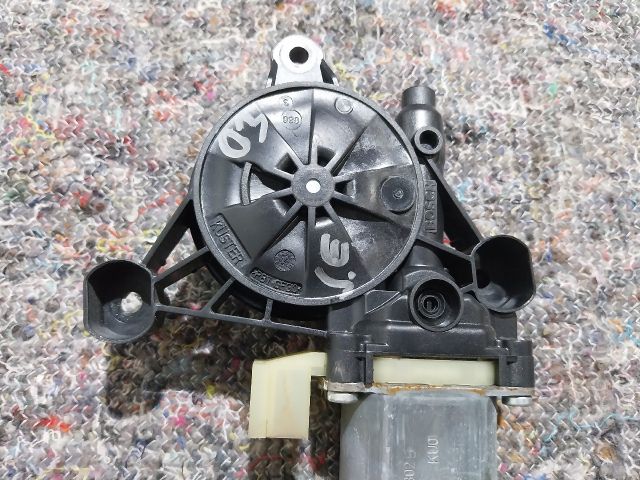 bontott SKODA OCTAVIA III Jobb első Ablakemelő Motor