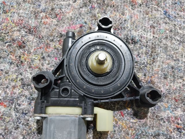 bontott SKODA OCTAVIA III Jobb első Ablakemelő Motor